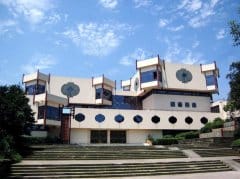 追憾彩灯文明--中国最落魄的"奇葩"博物馆