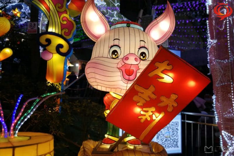 猪年灯会花灯,生肖猪元素主题彩灯
