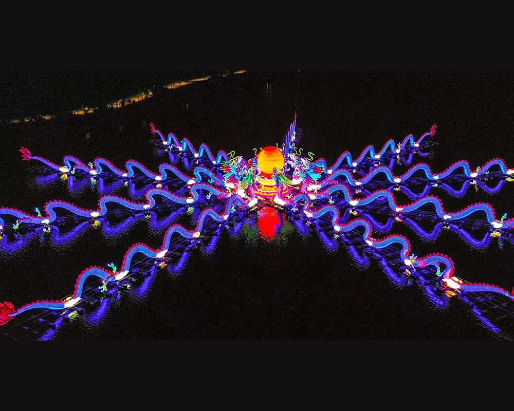 玄天湖九龙戏珠-元宵节花灯制作